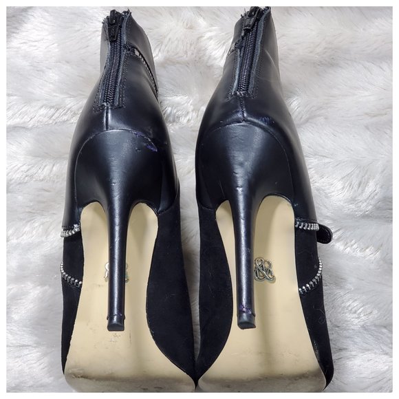 Rock & Republic Black Leather/Suede Ankle Bootie - Picture 3 of 7